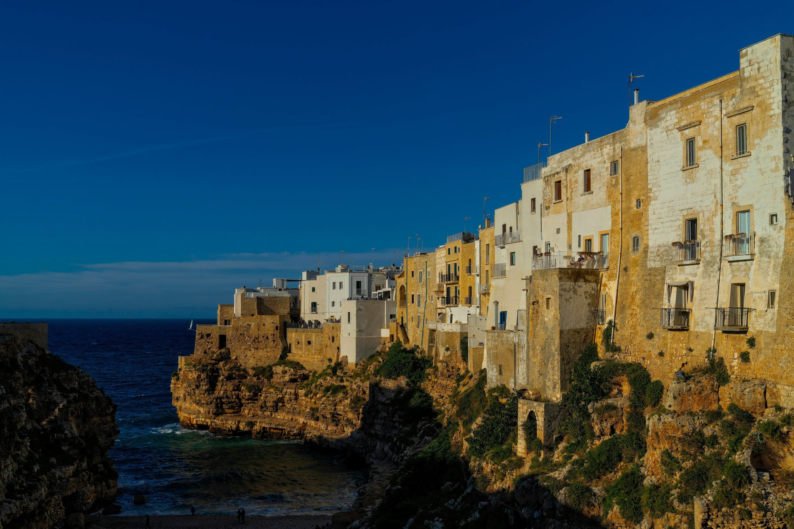 Naples to Bari private transfer